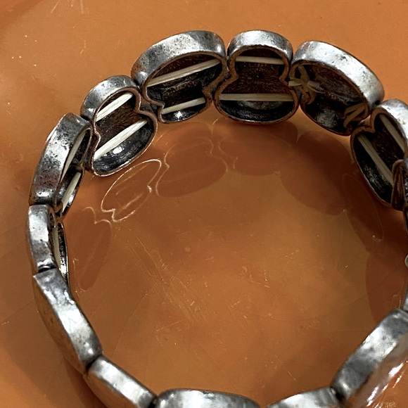 Ruby Rd. stretch silver tone disc bracelet - Picture 5 of 10